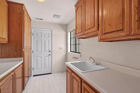 2276 Hope, Redding, CA 96003 photo 43