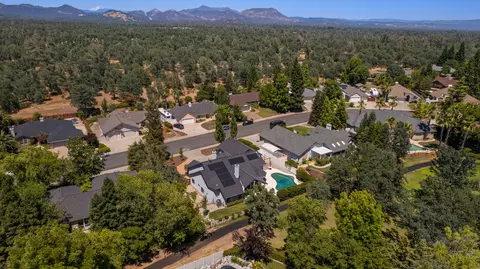 2276 Hope, Redding, CA 96003 photo 82