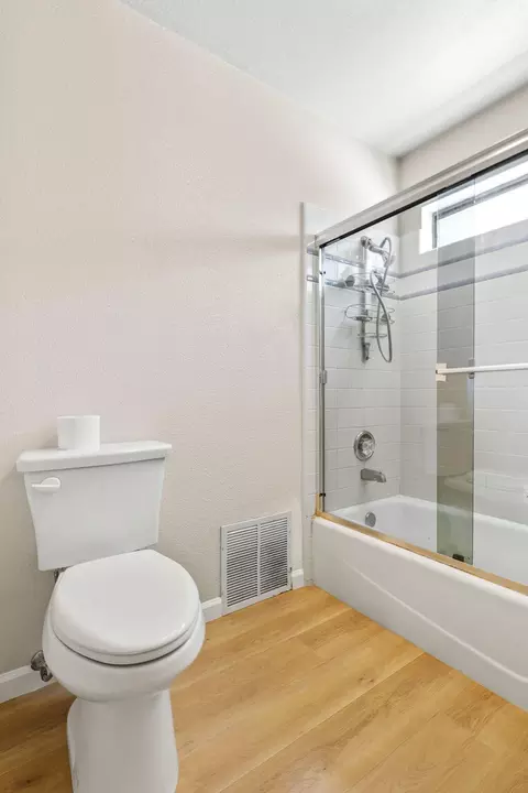 2276 Hope, Redding, CA 96003 photo 35