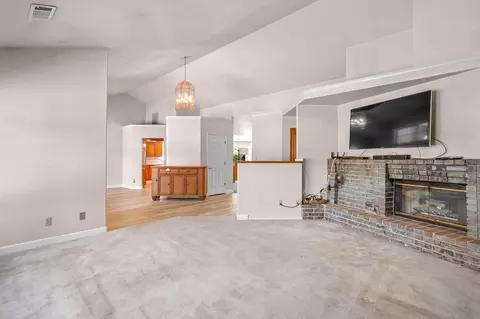 2276 Hope, Redding, CA 96003 photo 40