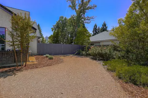 2276 Hope, Redding, CA 96003 photo 60
