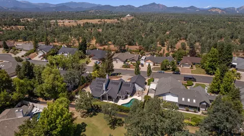 2276 Hope, Redding, CA 96003 photo 81