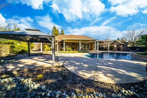 2771 Eel Dr, Redding, CA 96002 photo 47