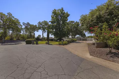 1889 Whaley Rd, Redding, CA 96003 photo 5