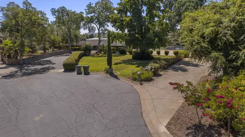 1889 Whaley Rd, Redding, CA 96003 photo 3