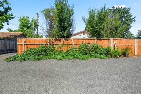 3123 Churn Crk Rd, Redding, CA 96002 photo 18