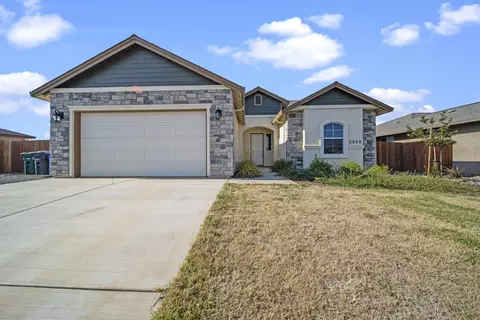 2858 Ukonom Dr, Redding, CA 96002