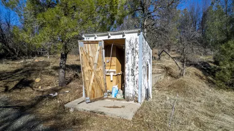 18183 Haley Ln, Round Mountain, CA 96084 photo 5