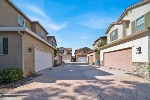 2389 La Villa Way, Redding, CA 96003 photo 8