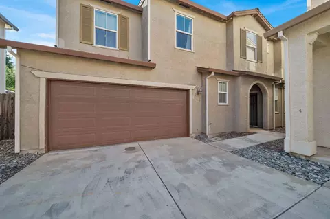 2389 La Villa Way, Redding, CA 96003