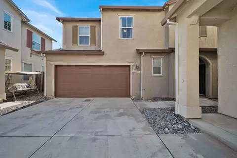 2389 La Villa Way, Redding, CA 96003 photo 9