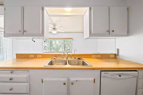 19295 Union School Rd, Redding, CA 96003 photo 9