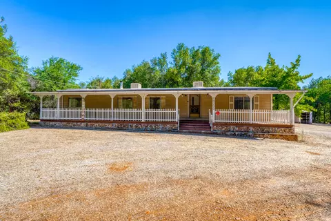 19295 Union School Rd, Redding, CA 96003