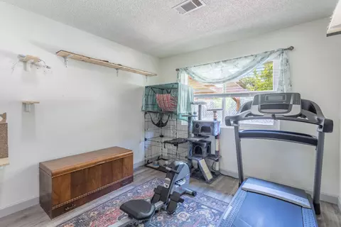 3887 Westgate Ave, Redding, CA 96001 photo 29