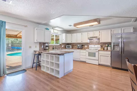 3887 Westgate Ave, Redding, CA 96001 photo 18