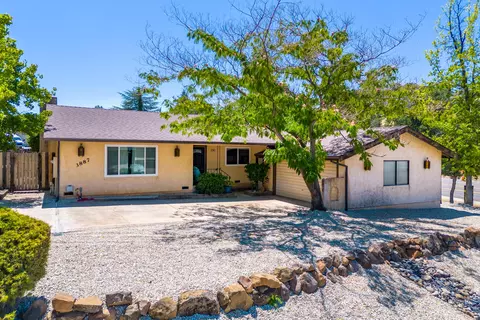 3887 Westgate Ave, Redding, CA 96001