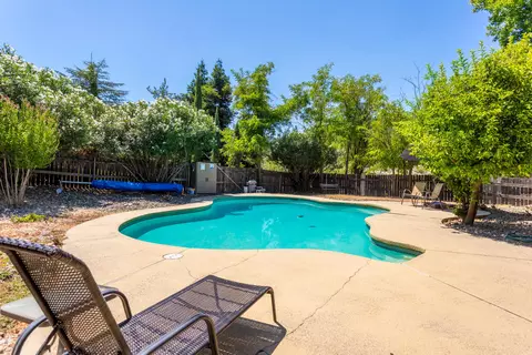 3887 Westgate Ave, Redding, CA 96001 photo 5