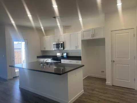 5025 Monaco Pkwy, Redding, CA 96002 photo 2