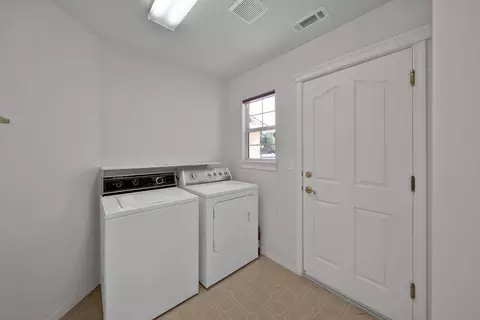 892 Paramount Way, Redding, CA 96003 photo 18