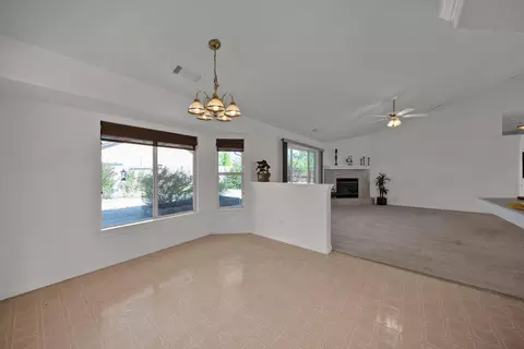 892 Paramount Way, Redding, CA 96003 photo 10