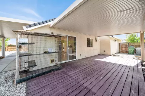 892 Paramount Way, Redding, CA 96003 photo 34