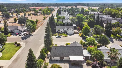 892 Paramount Way, Redding, CA 96003 photo 44