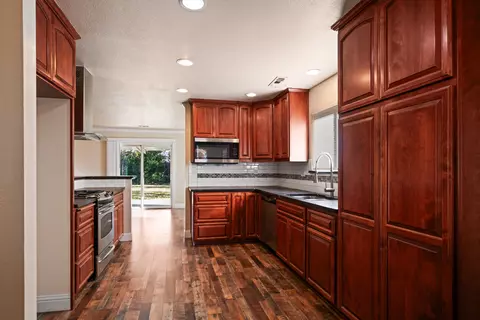1939 Mary Lake Dr, Redding, CA 96001 photo 11
