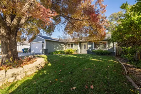 1939 Mary Lake Dr, Redding, CA 96001 photo 4