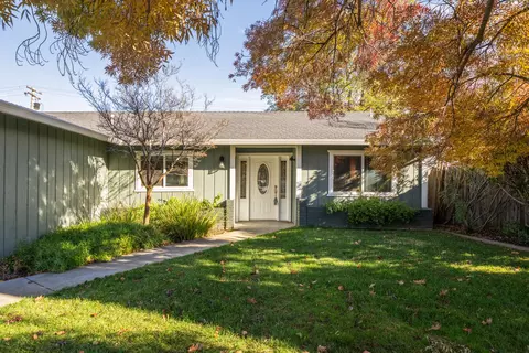 1939 Mary Lake Dr, Redding, CA 96001