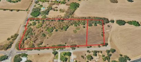 19306 Knighton Rd, Redding, CA 96002
