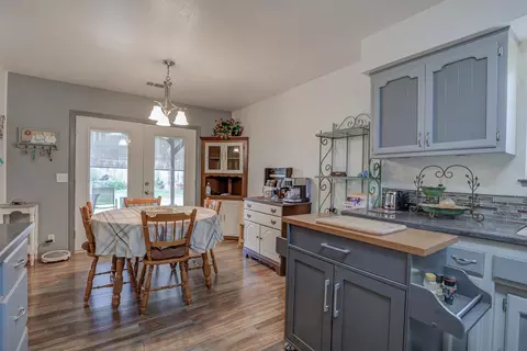 6955 Dennis Ct, Redding, CA 96001 photo 13