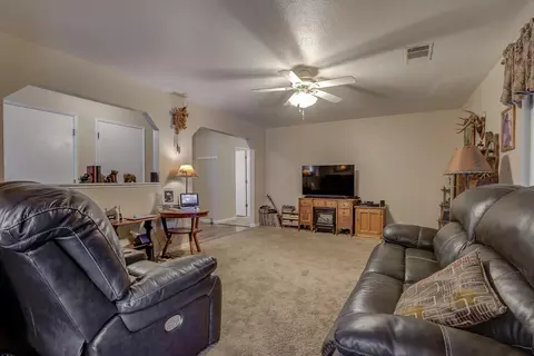 6955 Dennis Ct, Redding, CA 96001 photo 10
