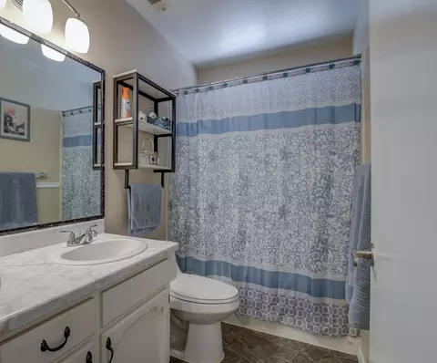 6955 Dennis Ct, Redding, CA 96001 photo 20