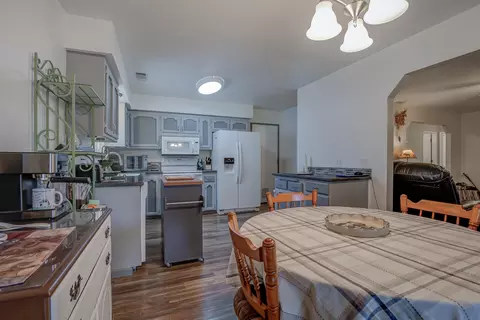 6955 Dennis Ct, Redding, CA 96001 photo 15