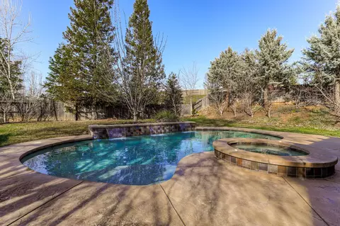 2074 Hedgerow Ave, Redding, CA 96003 photo 88