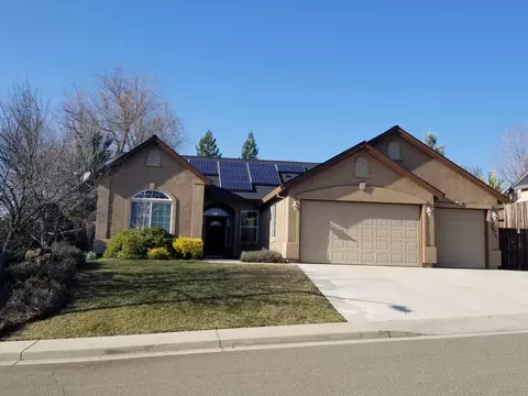 2074 Hedgerow Ave, Redding, CA 96003 photo 4