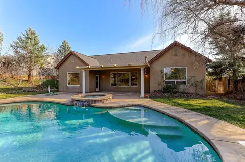 2074 Hedgerow Ave, Redding, CA 96003 photo 86