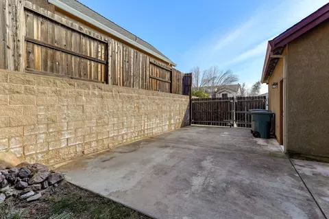 2074 Hedgerow Ave, Redding, CA 96003 photo 79