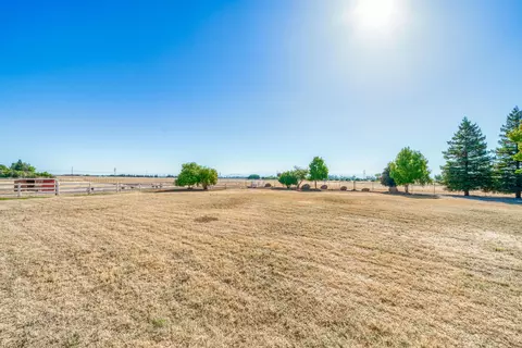 20040 Verner Ct, Red Bluff, CA 96080 photo 30