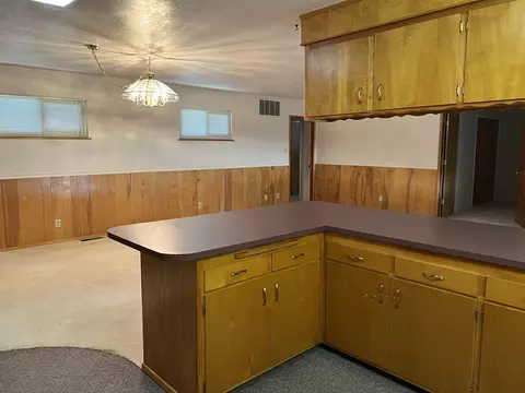 835 Middle St, Redding, CA 96003 photo 8