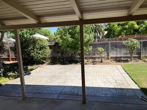 835 Middle St, Redding, CA 96003 photo 13