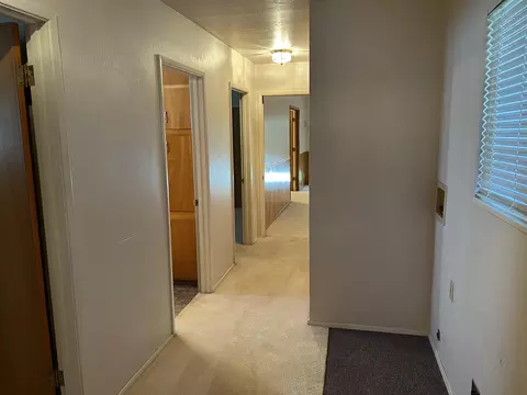 835 Middle St, Redding, CA 96003 photo 16