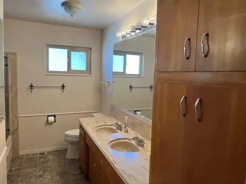 835 Middle St, Redding, CA 96003 photo 17