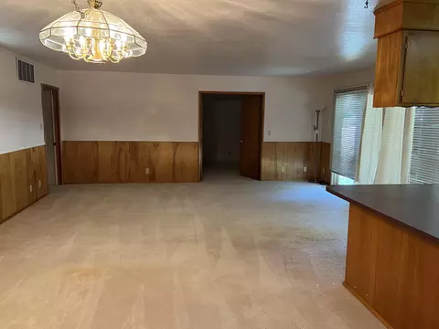 835 Middle St, Redding, CA 96003 photo 9