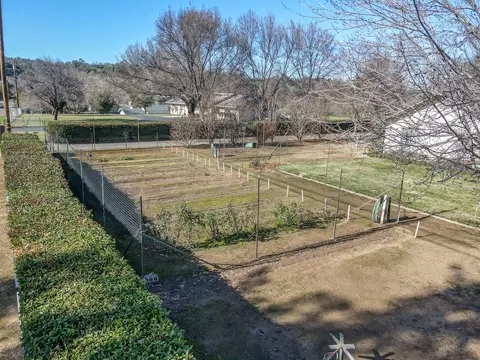 21960 Parkway Dr, Red Bluff, CA 96080 photo 47