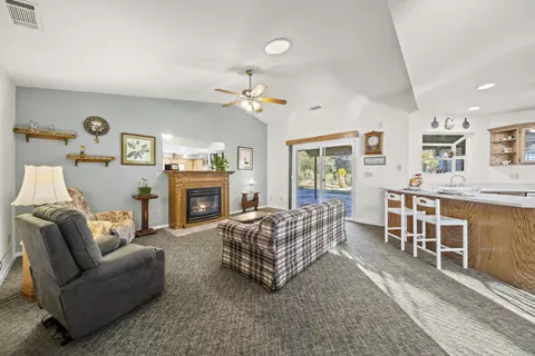 11627 Nash Rd, Redding, CA 96003 photo 9