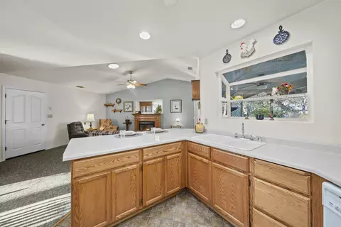 11627 Nash Rd, Redding, CA 96003 photo 14