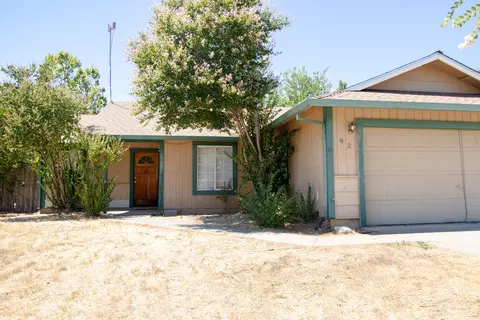 92 Danbury Dr, Redding, CA 96003