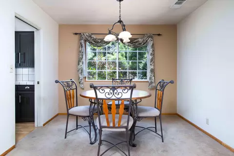 5045 Huntington Dr, Redding, CA 96002 photo 6