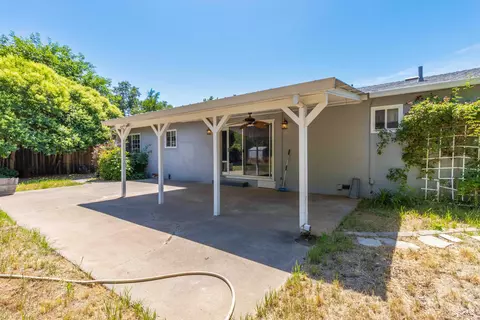5045 Huntington Dr, Redding, CA 96002 photo 24